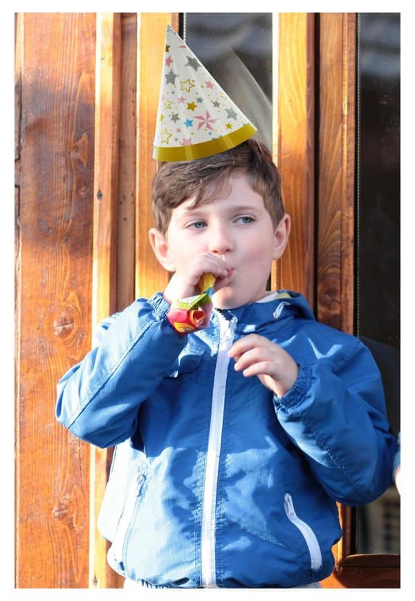 Gorro Cumpleaños X10Uds Carton 21Cm Altura 15Cm Diam C/Diseño - Imagen 3