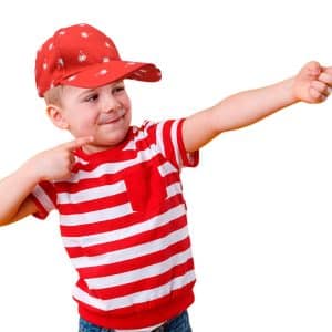 GORRO CON VISERA DISEÑO INFANTIL 17X11CM 27304