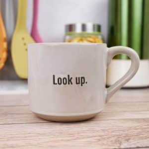 Taza De Cerámica Labrada Look Up