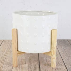 Maceta De Ceramica Labrada Con Pie De Madera