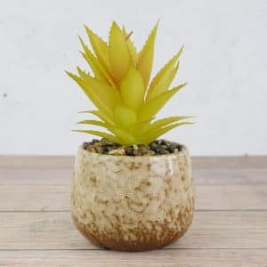 Planta Artificial Con Maceta De Ceramica Marron