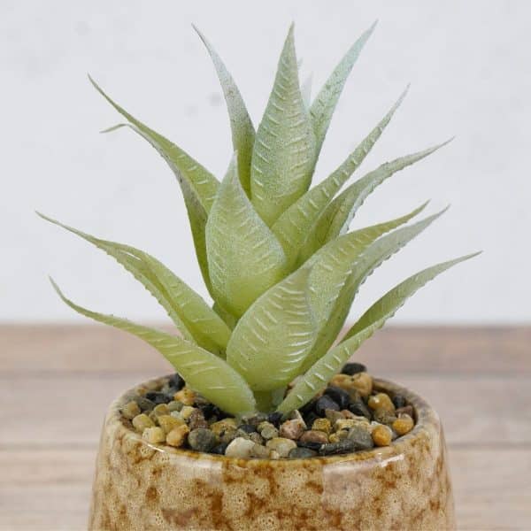 Planta Artificial Con Maceta De Ceramica Marron - Imagen 3