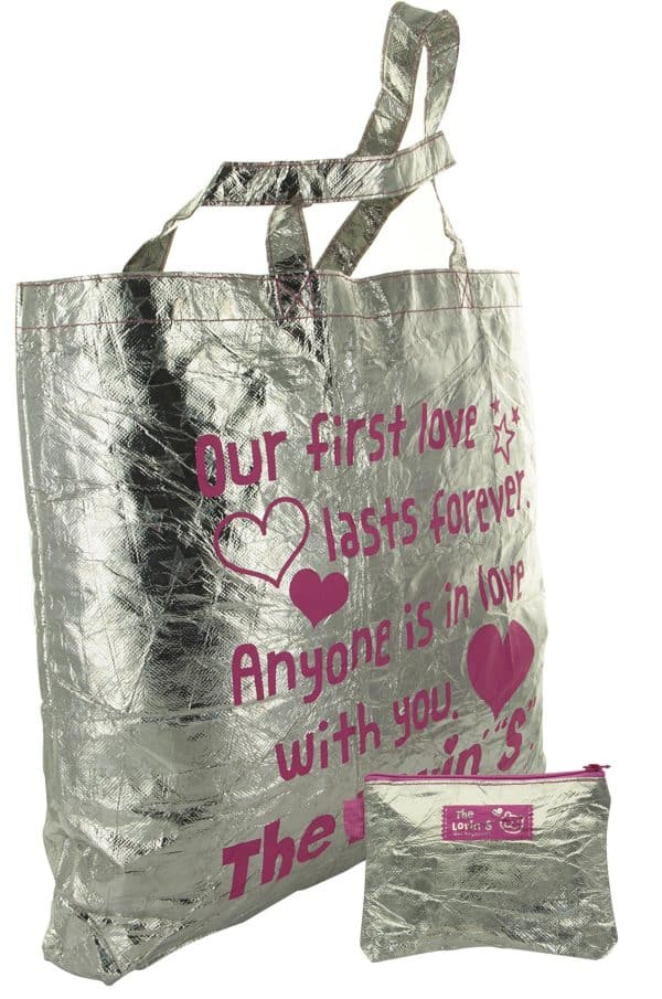 Bolsa Pvc Metalizada Plateado 42X35.5X6Cm C/Monedero 10.5X14Cm - Imagen 3